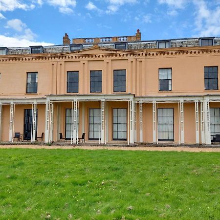 Beautiful 4 Bed House - Bedford Countryside Villa Sandy Exterior photo