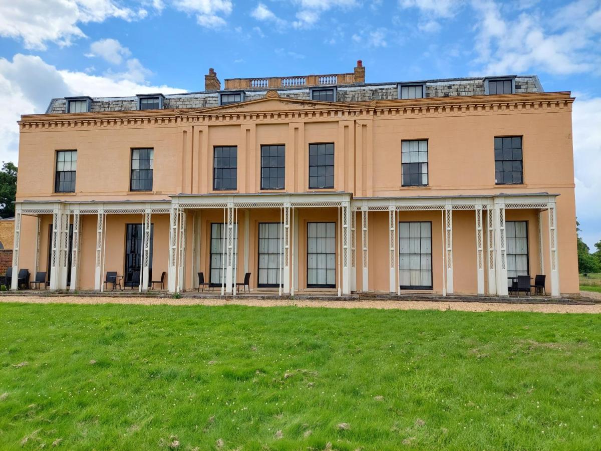 Beautiful 4 Bed House - Bedford Countryside Villa Sandy Exterior photo
